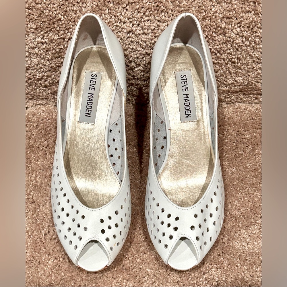 STEVE MADDEN VISIBLE WOMENS HEELS WEDGE SANDALS LEATHER WHITE SIZE 7 PEEP TOE - Picture 7 of 11